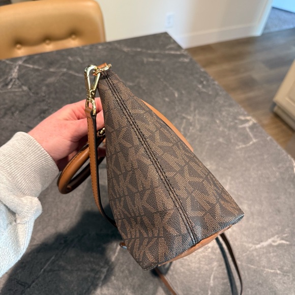 Michael Kors Austen signature logo canvas satchel bag purse brown - Picture 9 of 12